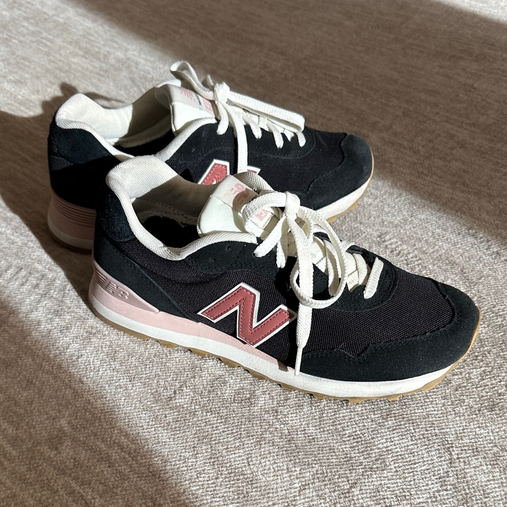New Balance Black and Pink Women's Sneakers